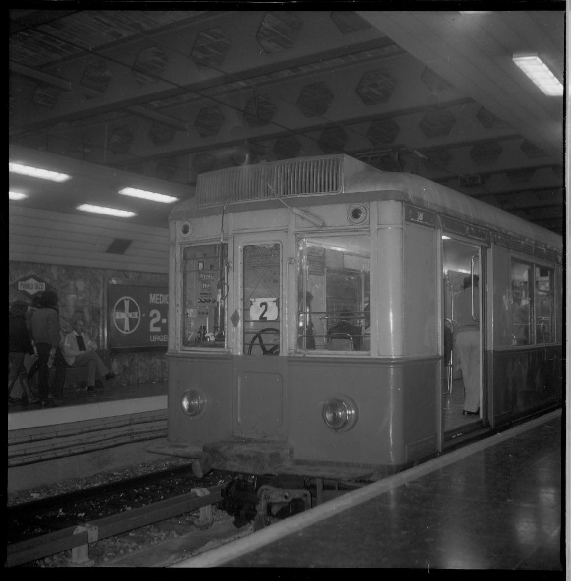 Metro anys 70 a l'estació de Pueblo Seco (actual Paral·lel)