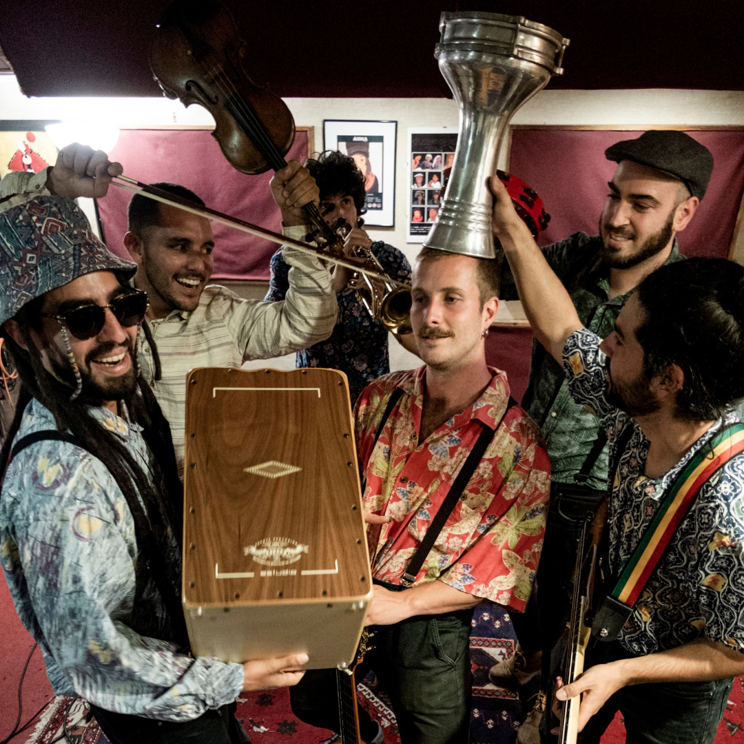 El persianas & los influencers muertos