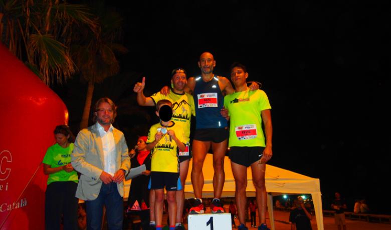 Gaudeix de l´esport i la cultura popular davant el mar