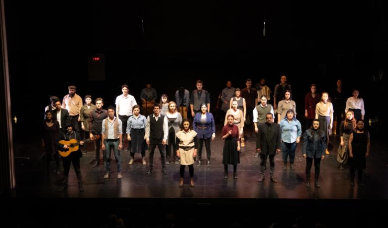 Escena Obra de teatre Vícor sin Víctor Jara