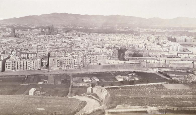 Vista panoràmica de les Hortes de Sant Bertran des de Montjuïc cap el 1860. Autor Jean Laurent