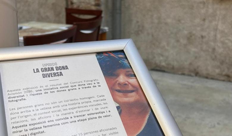 Exposció La Gran Dona Diversa a La Lleialtat Santsenca