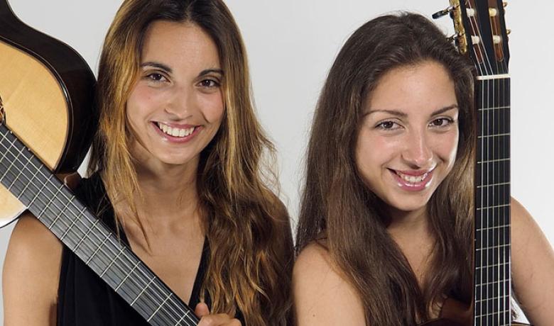 Sara Congost & Margarita Alba (guitarres)