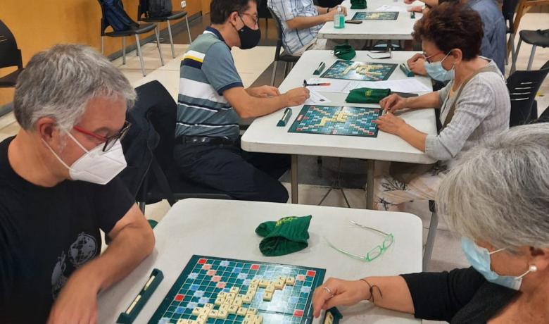 jugar a scrabble a Sant Andreu