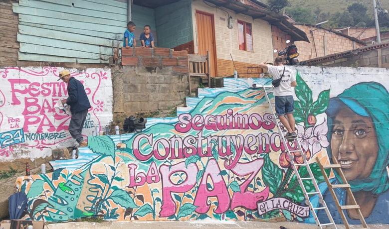 Grafit "Seguimos construyendo la paz"