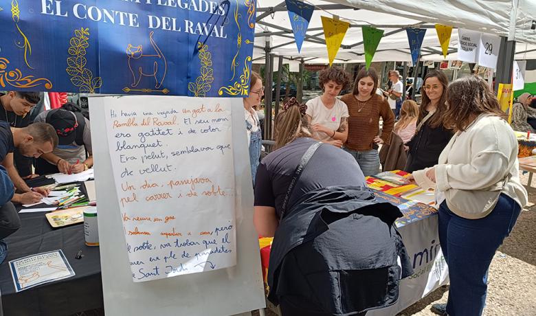 Parada de Sant Jordi a la Rambla del Raval
