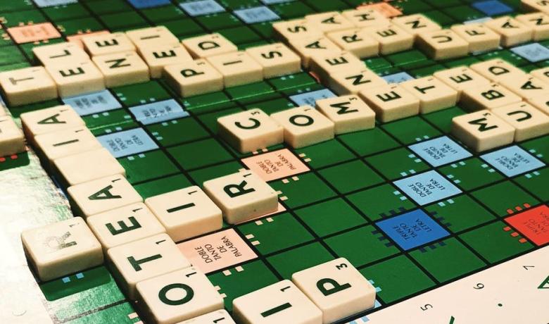 Tablero de Scrabble en castellano